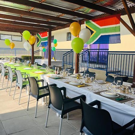Guest House Mamma Mia Mbombela ภายนอก รูปภาพ
