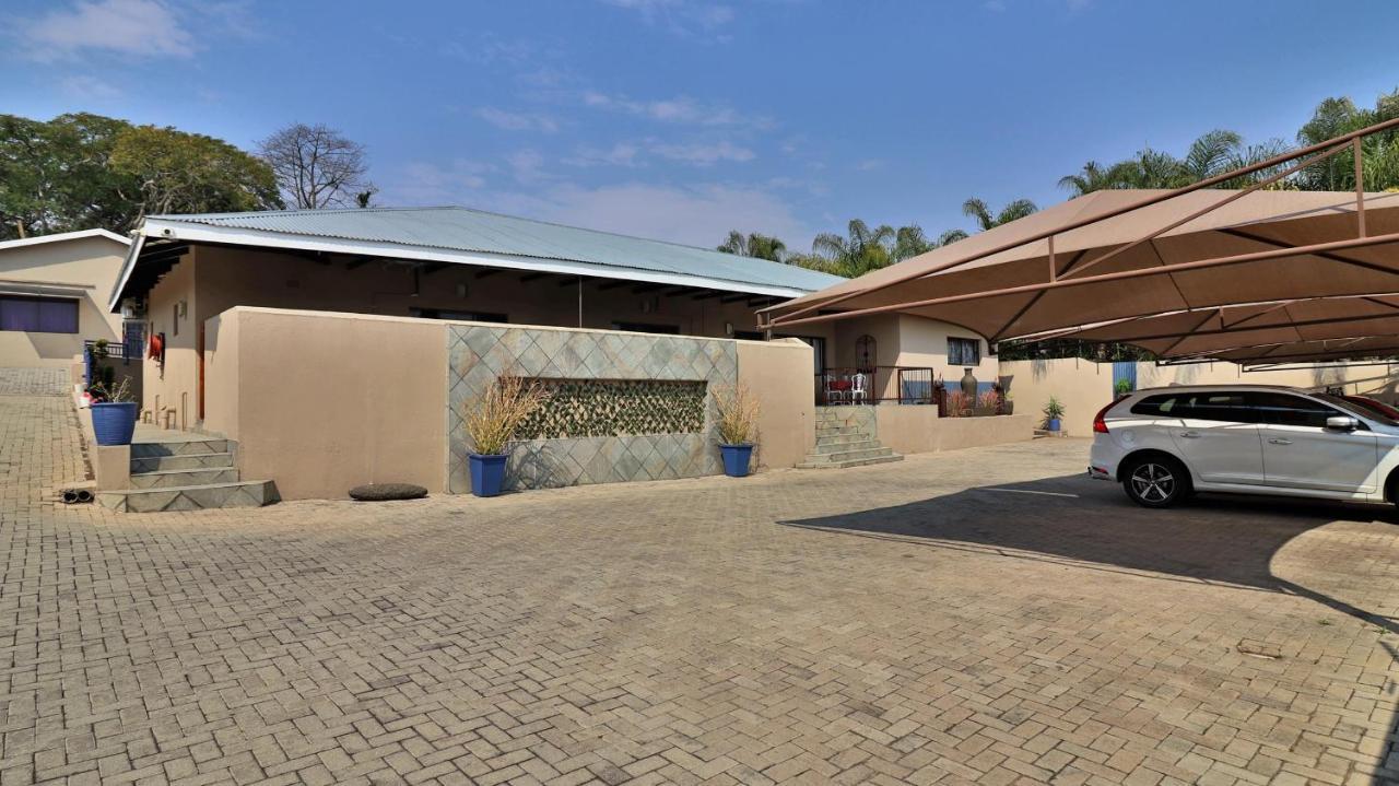 Guest House Mamma Mia Mbombela ภายนอก รูปภาพ