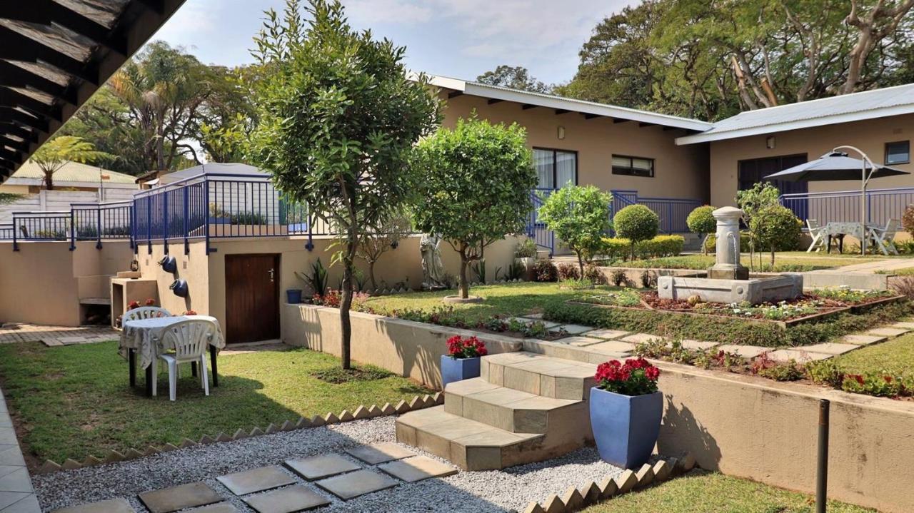 Guest House Mamma Mia Mbombela ภายนอก รูปภาพ