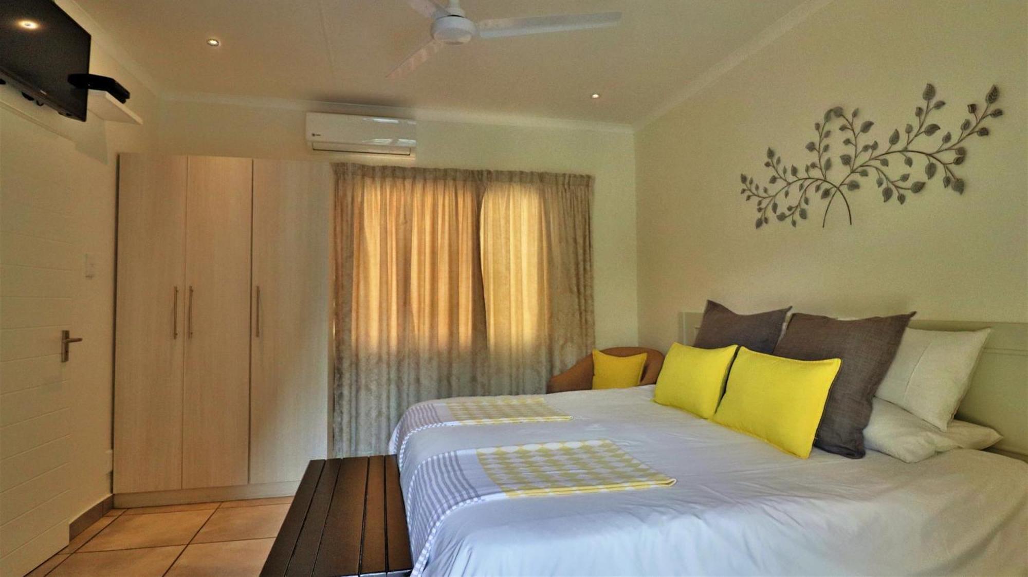Guest House Mamma Mia Mbombela ภายนอก รูปภาพ